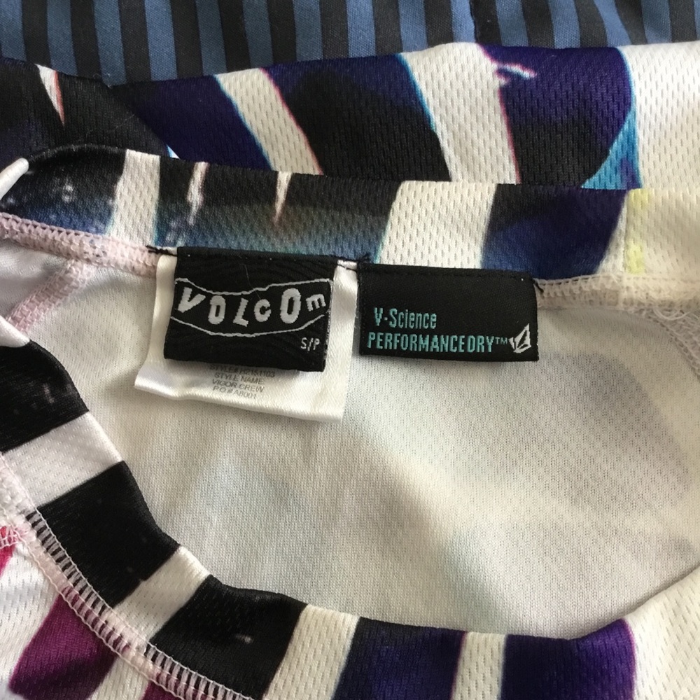 Volcom White Multicolor Nimbus Ski Boarding Shirt… - image 6